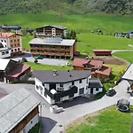 Minas Galtür
